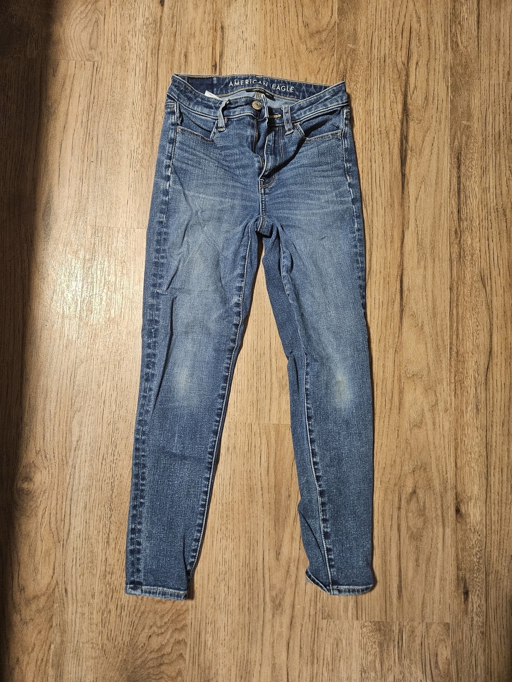 American Eagle Outfitters Super High-Rise Jegging
